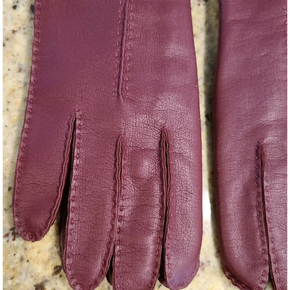 Vintage Faux Leather Vinyl Acrylic Knit 10.5